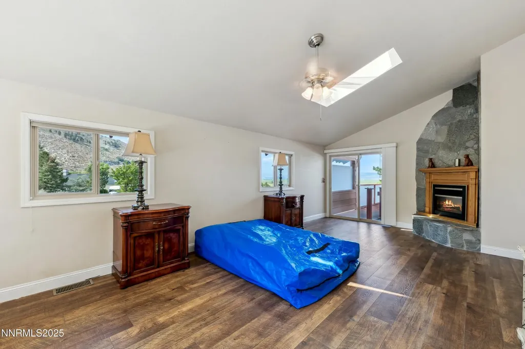 1299 Kingsbury Grade Gardnerville NV 89460
