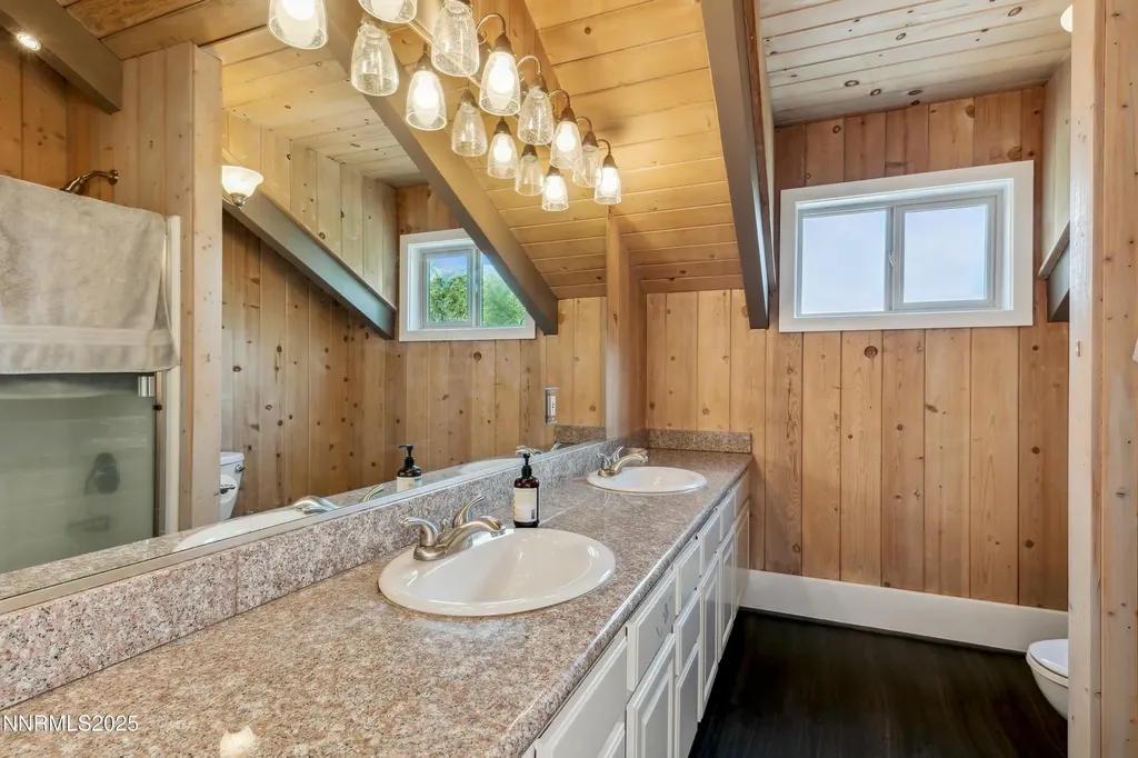 1299 Kingsbury Grade Gardnerville NV 89460