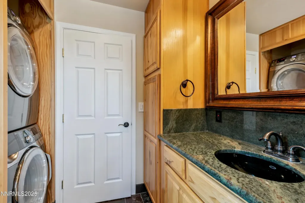 1299 Kingsbury Grade Gardnerville NV 89460