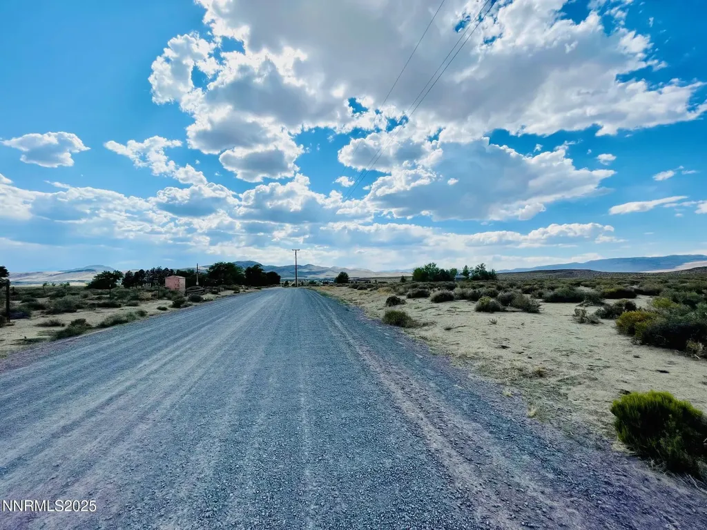 2530 4th Silver Springs NV 89429