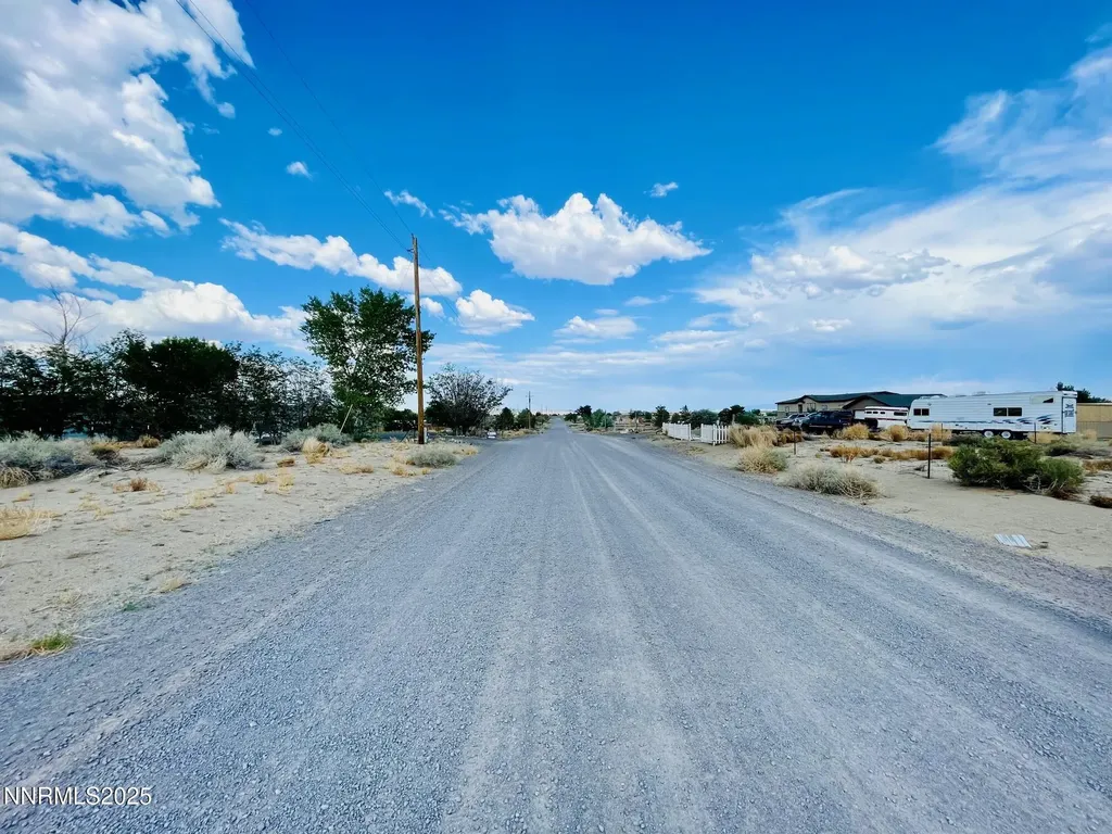 2530 4th Silver Springs NV 89429