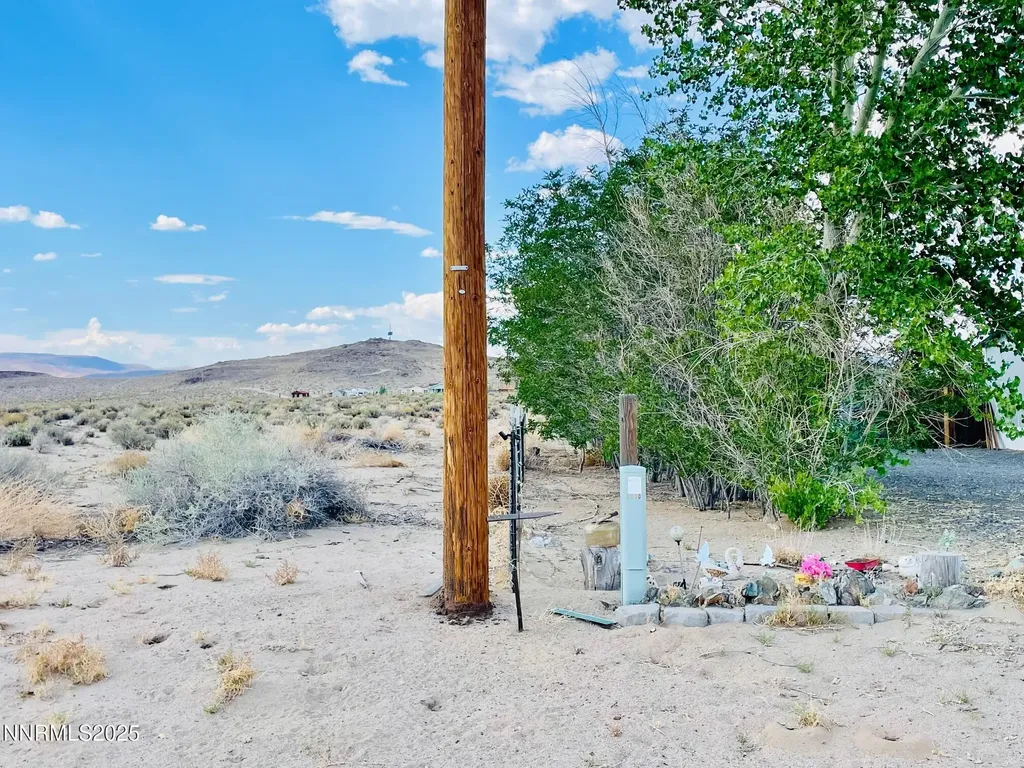 2530 4th Silver Springs NV 89429