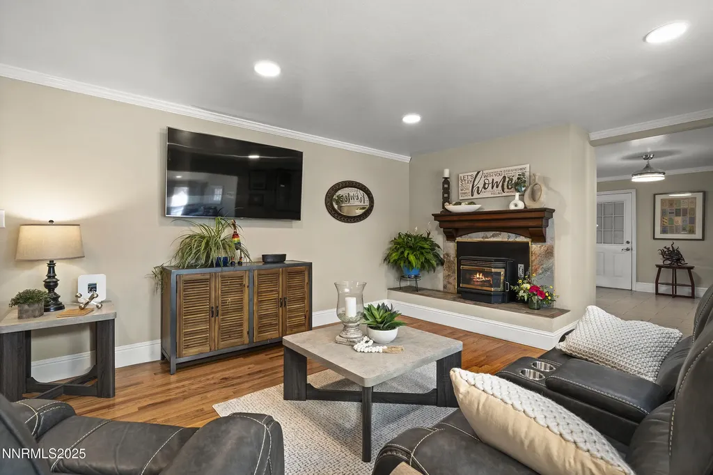 2195 Plumb Reno NV 89509