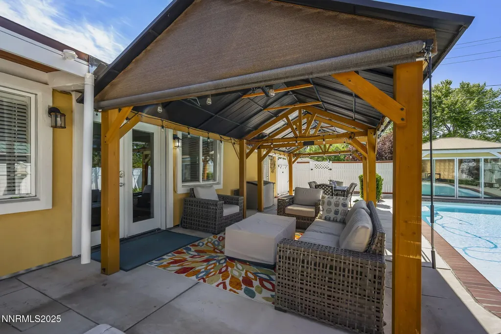 2195 Plumb Reno NV 89509
