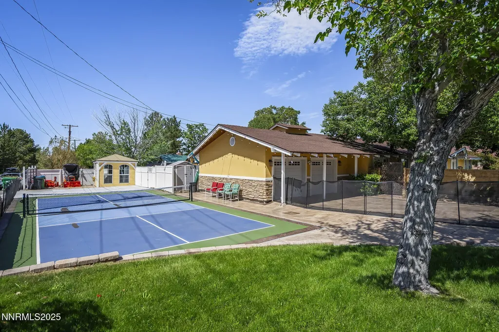 2195 Plumb Reno NV 89509