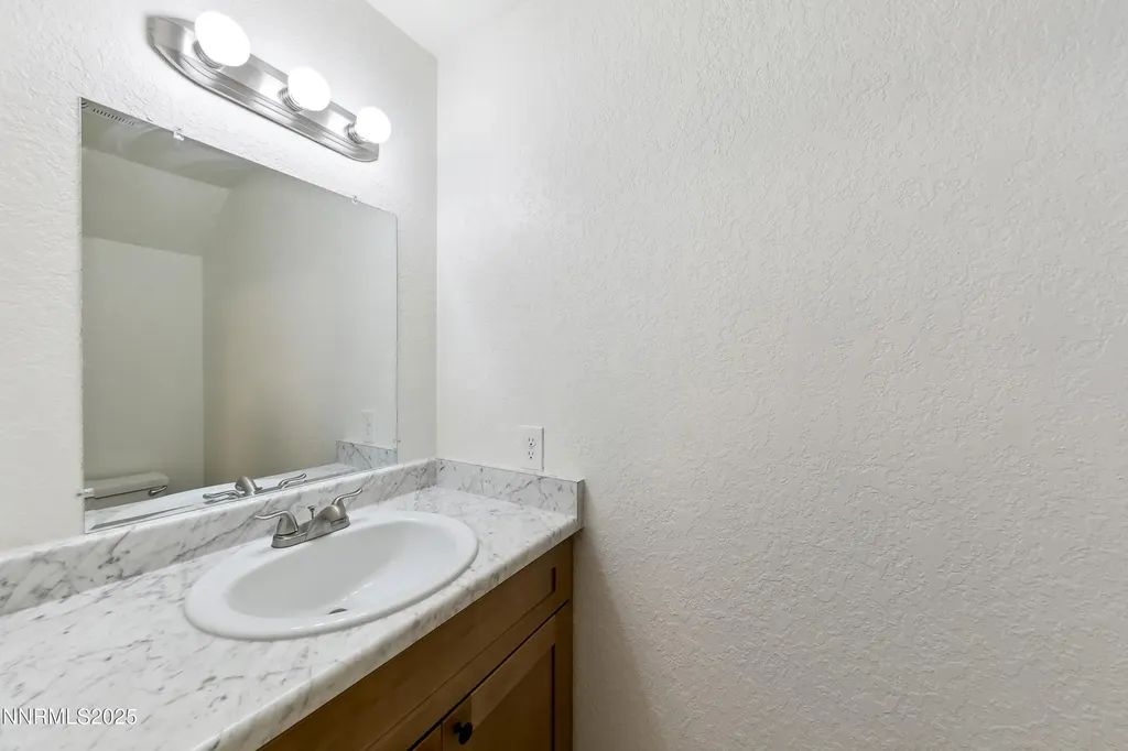 718 Travis Carson City NV 89701