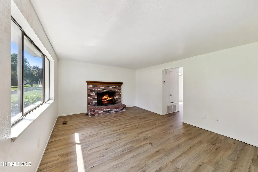718 Travis Carson City NV 89701