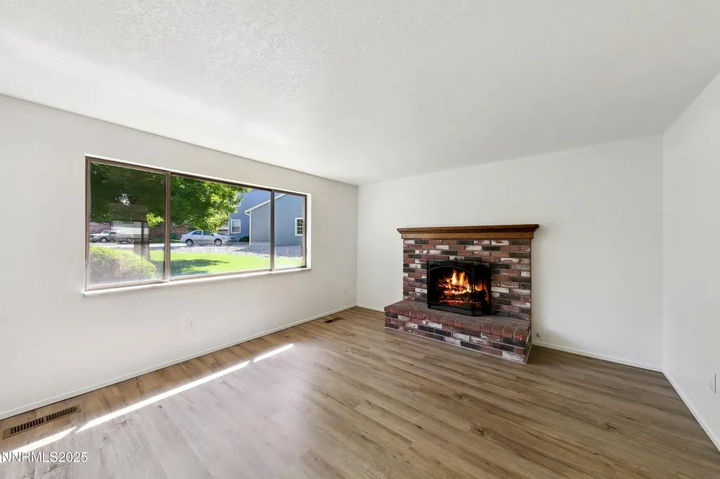 718 Travis Carson City NV 89701