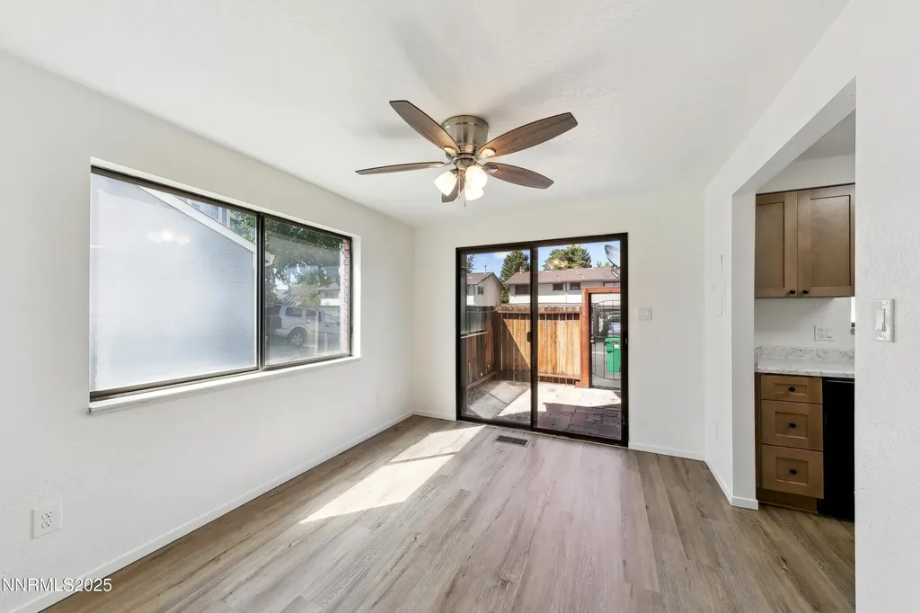 718 Travis Carson City NV 89701