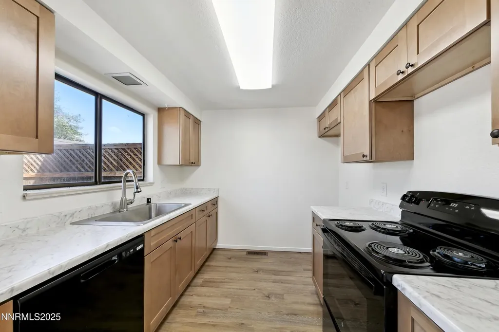 718 Travis Carson City NV 89701