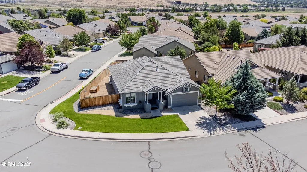 5828 Desert Mirage Sparks NV 89436