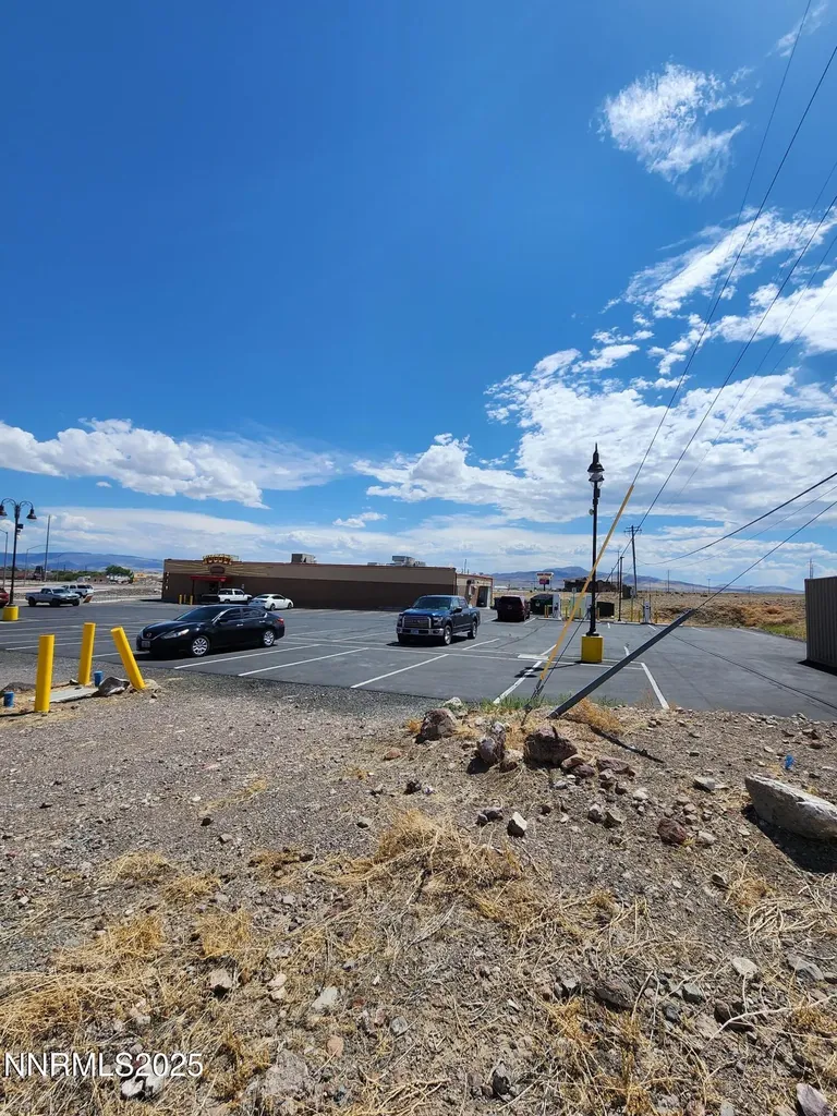 1295 Ranchito Silver Springs NV 89429