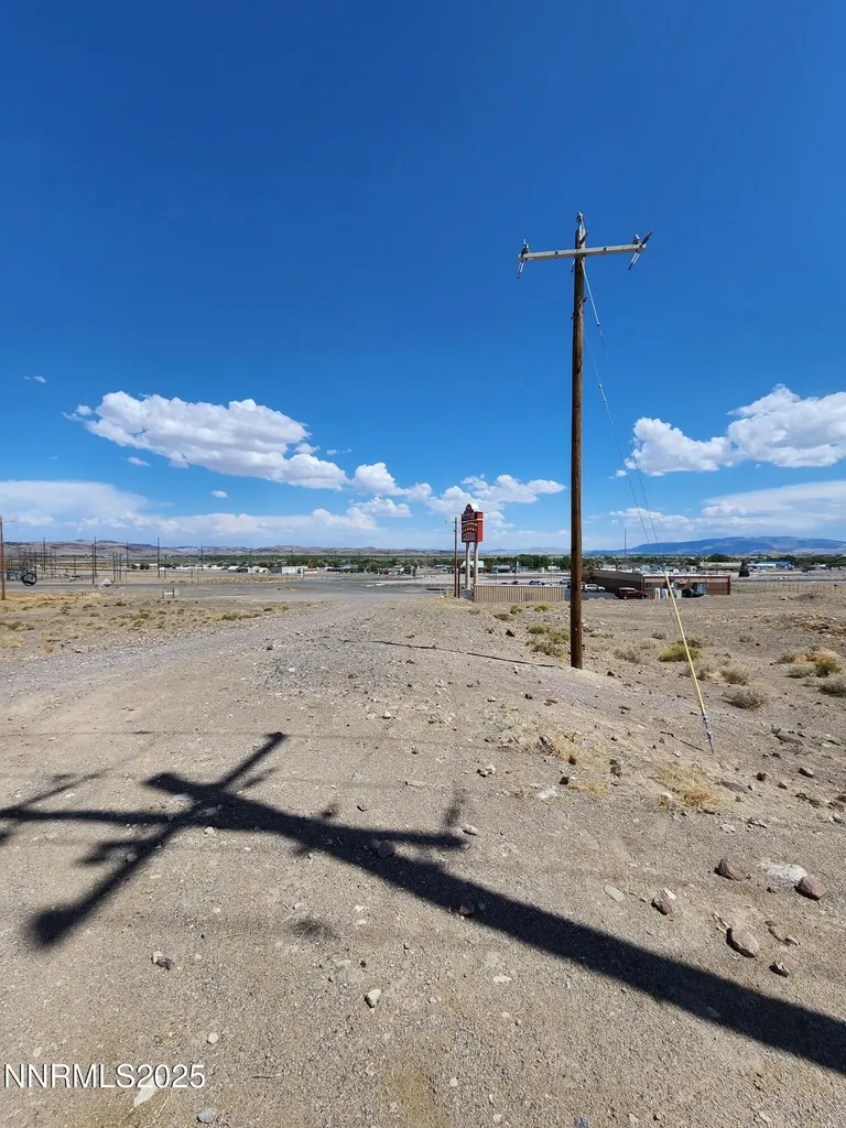 1295 Ranchito Silver Springs NV 89429