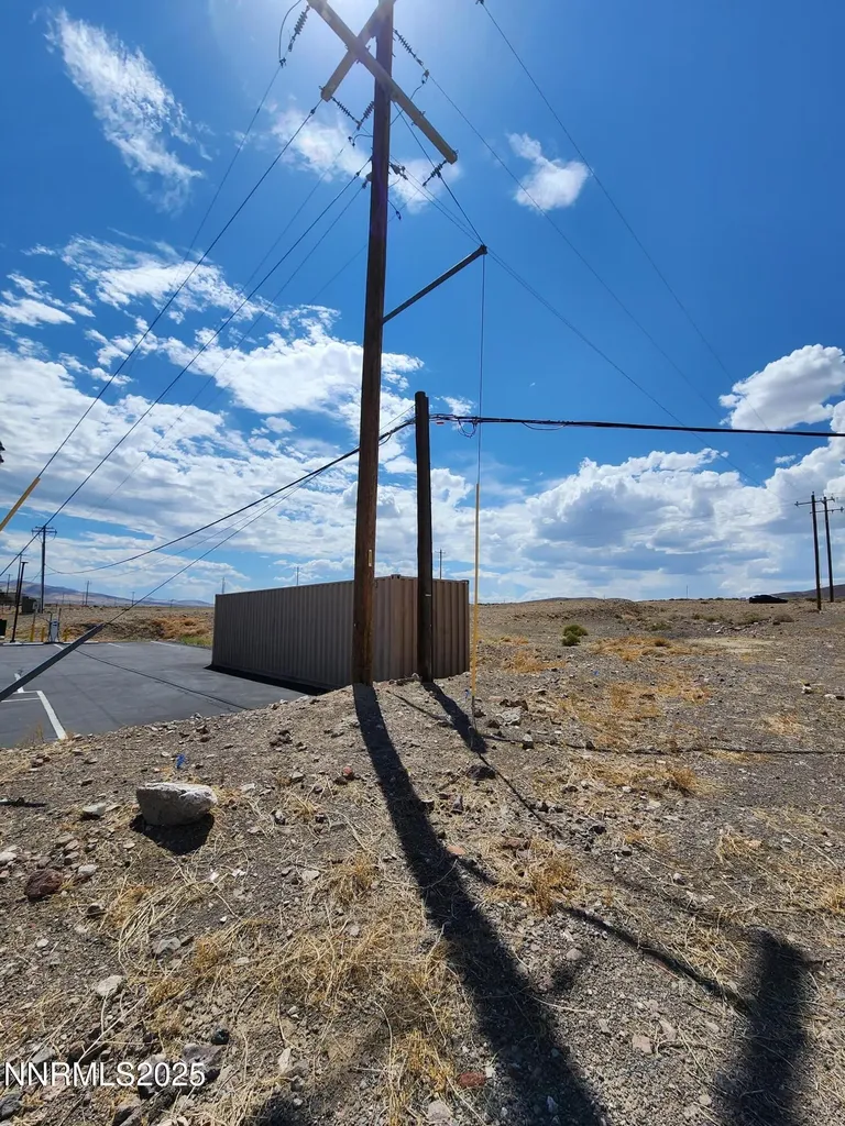 1295 Ranchito Silver Springs NV 89429
