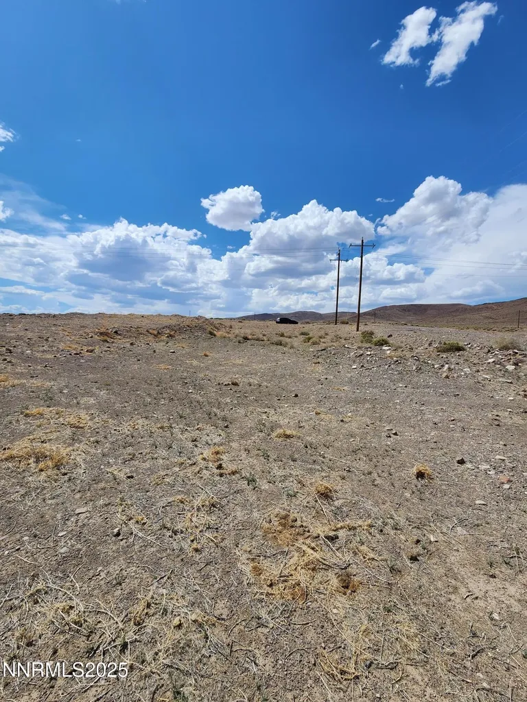 1295 Ranchito Silver Springs NV 89429