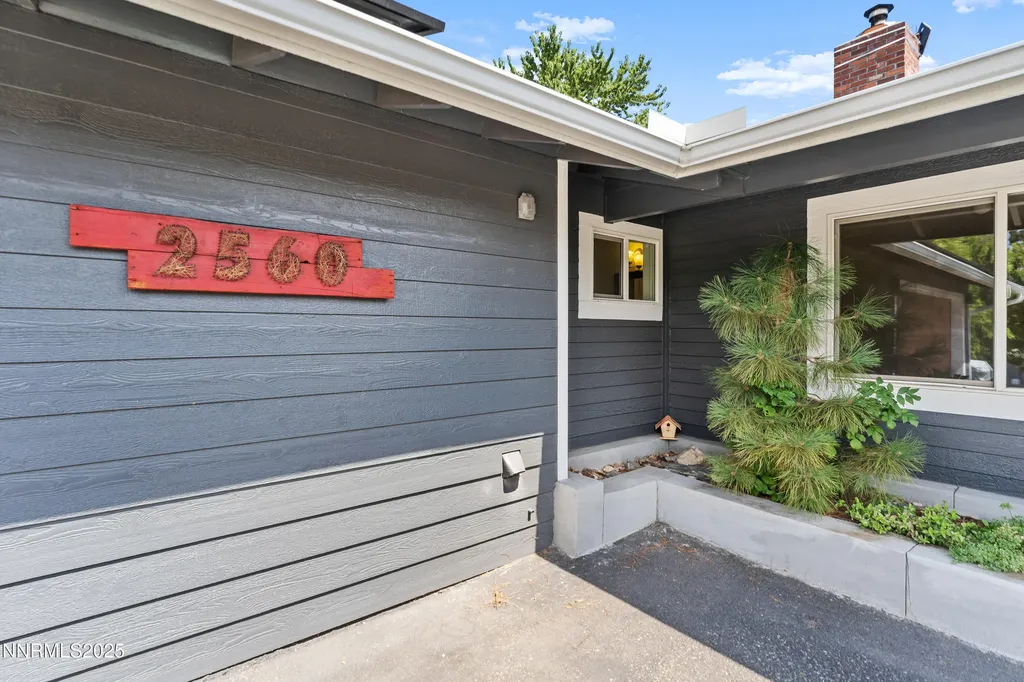 2560 Solari Reno NV 89509