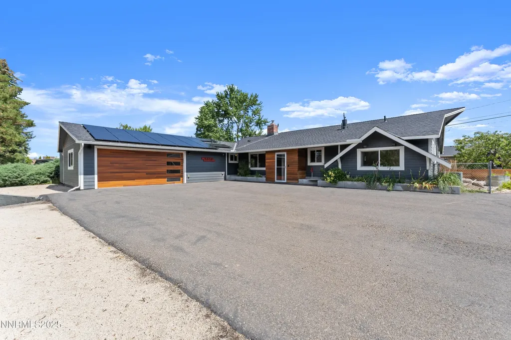 2560 Solari Reno NV 89509