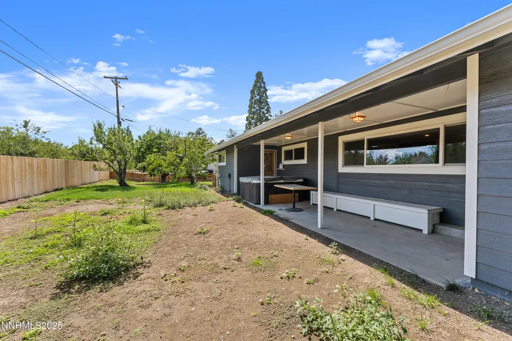 2560 Solari Reno NV 89509