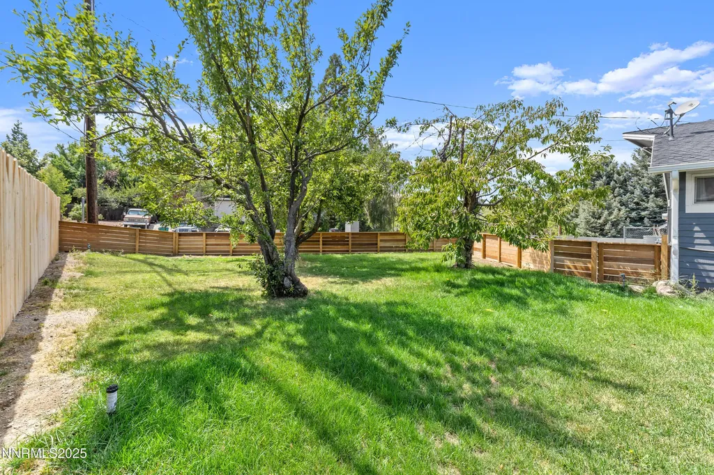 2560 Solari Reno NV 89509