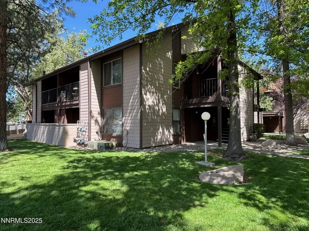 1465 Peckham Reno NV 89502