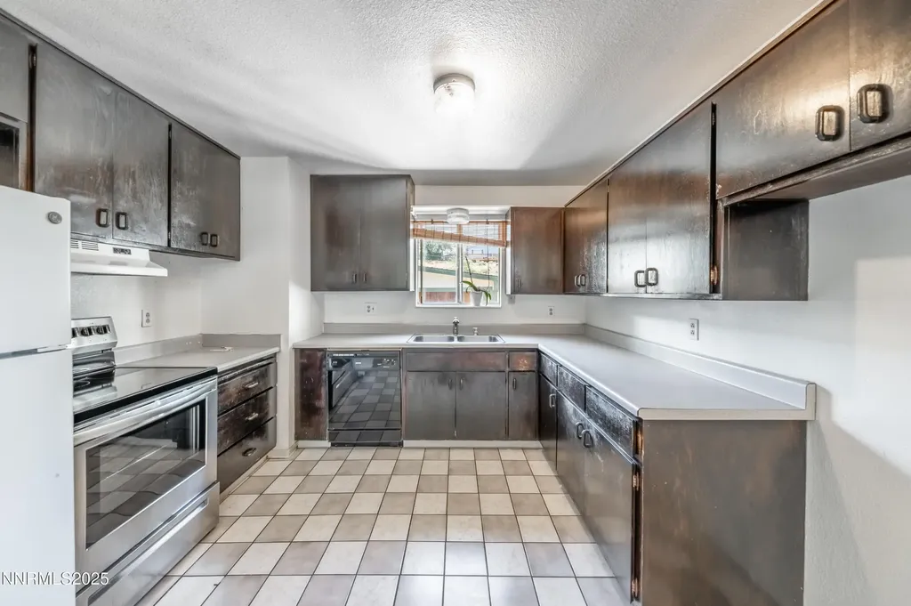 8720 Aquifer Reno NV 89506