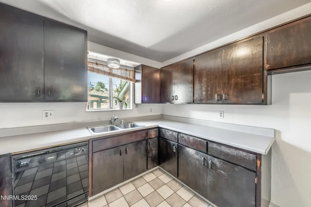 8720 Aquifer Reno NV 89506