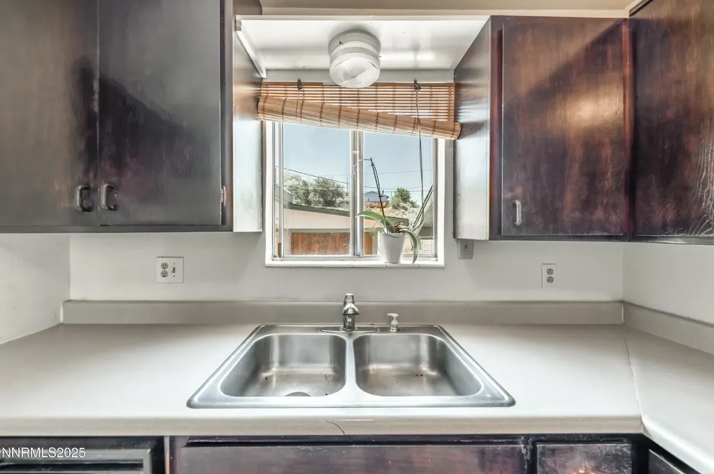 8720 Aquifer Reno NV 89506