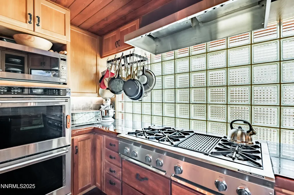 698 Saddlehorn Incline Village NV 89451
