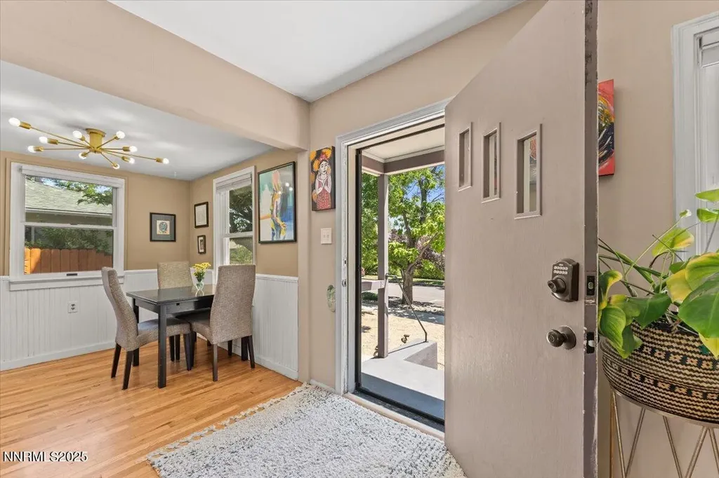 661 Thoma Reno NV 89502