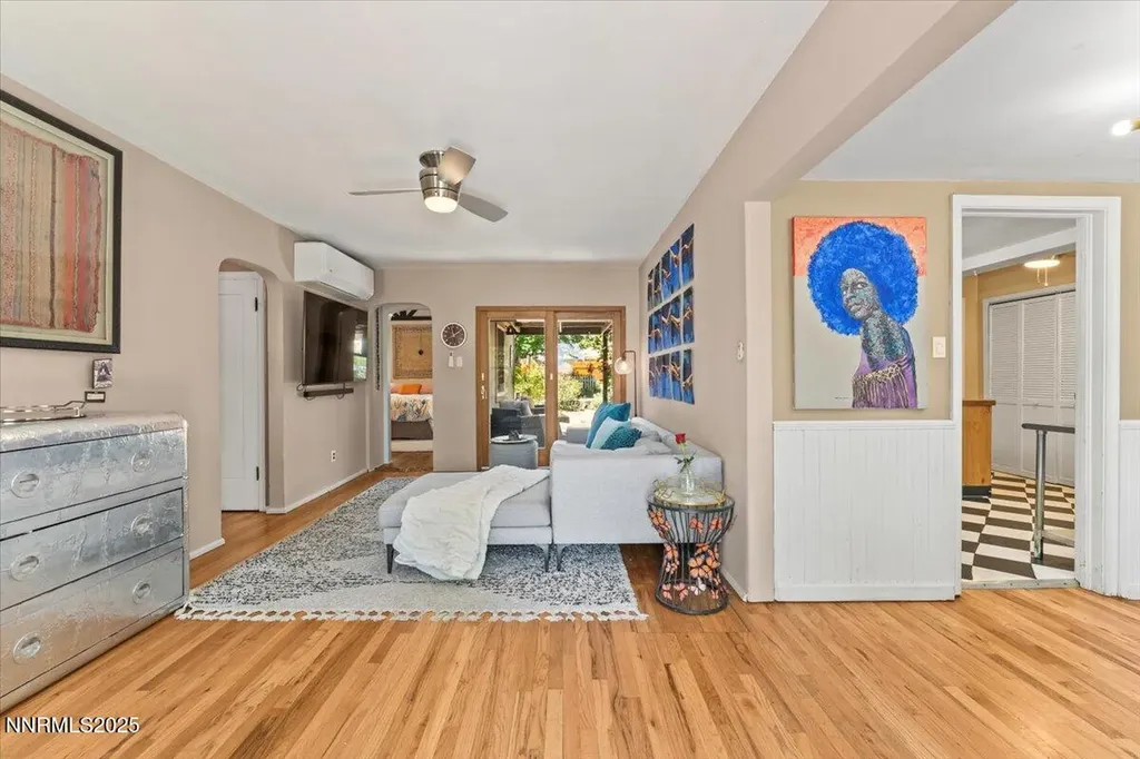 661 Thoma Reno NV 89502