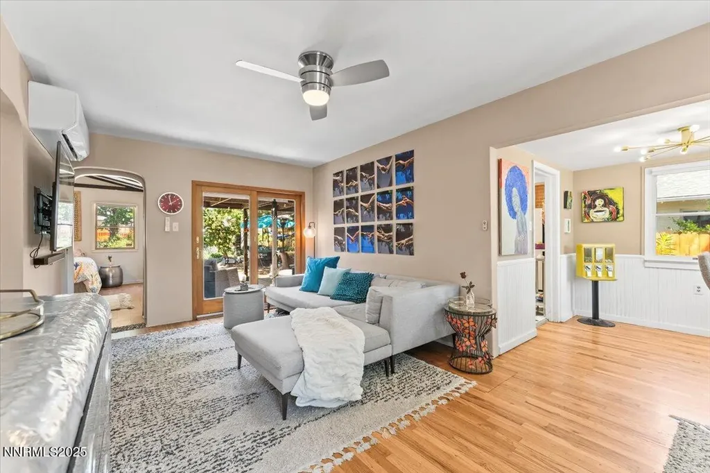 661 Thoma Reno NV 89502