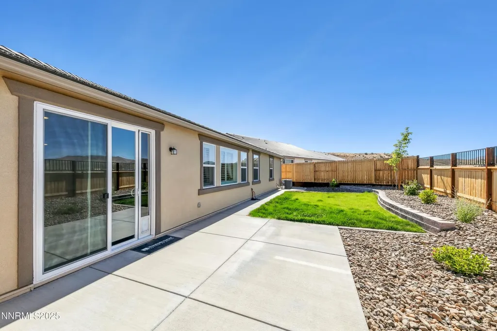 632 Equinox Peak Sparks NV 89436