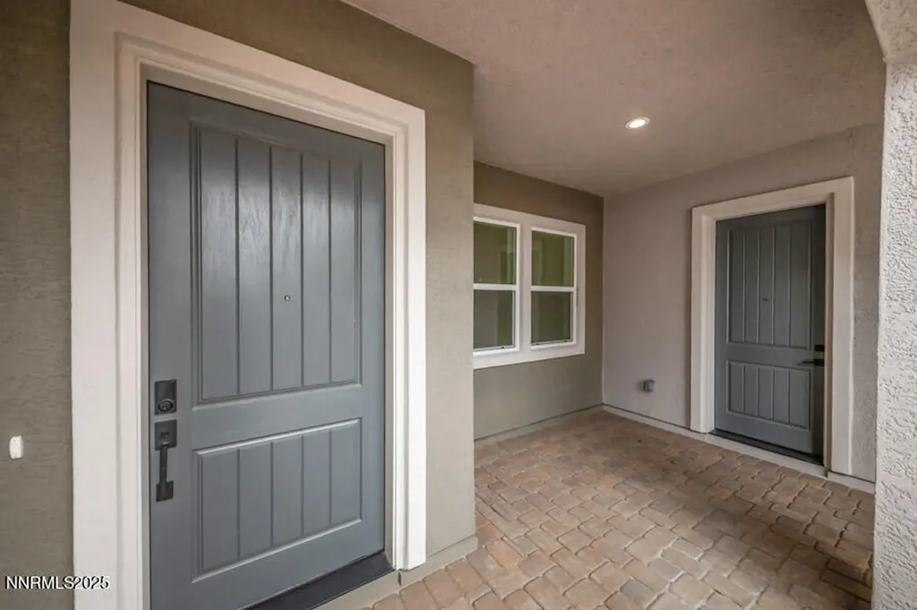 2940 Murrelet Sparks NV 89441