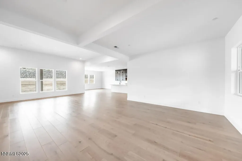 2940 Murrelet Sparks NV 89441