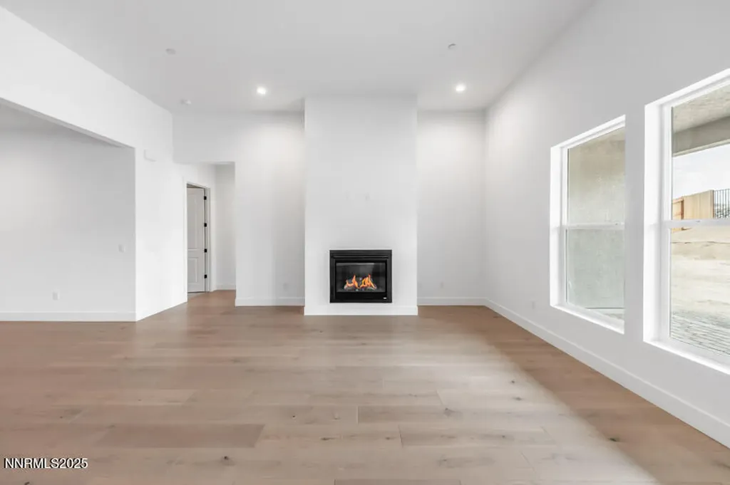 2940 Murrelet Sparks NV 89441