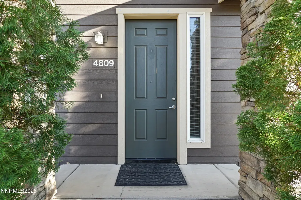 4809 Bougainvillea Sparks NV 89436