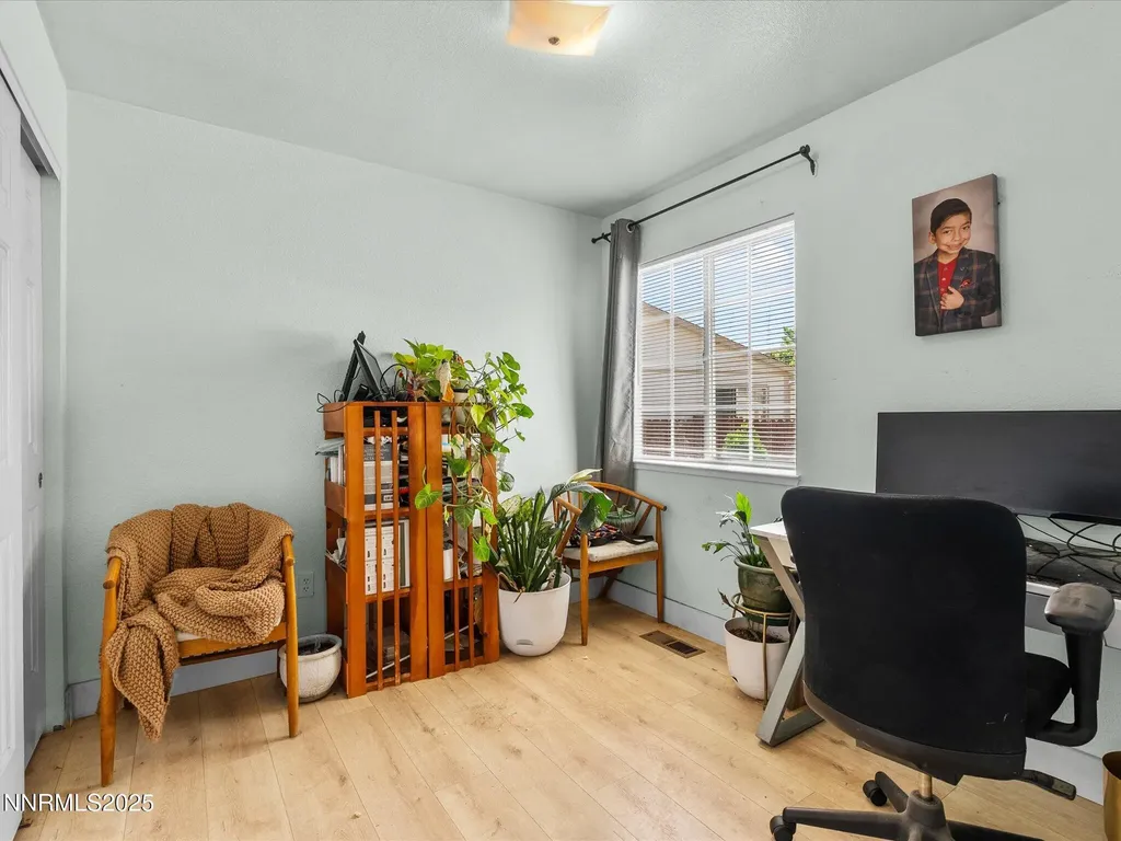 6485 Oneida Sun Valley NV 89433