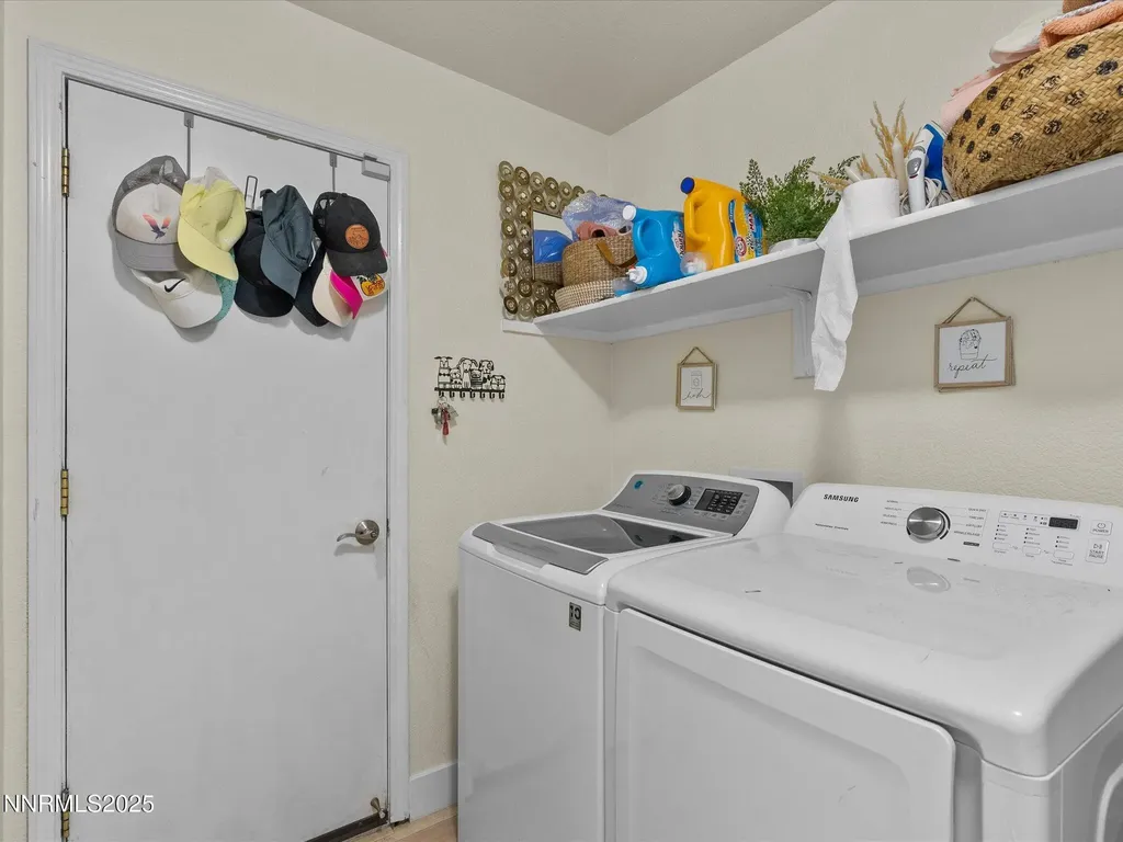 6485 Oneida Sun Valley NV 89433