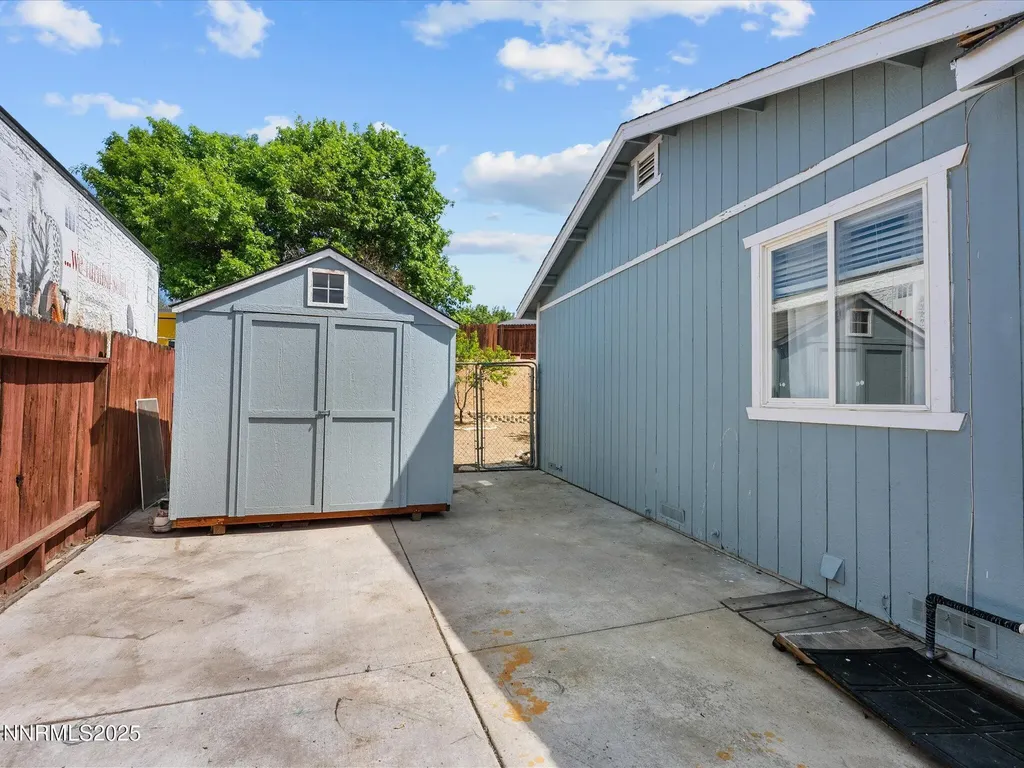 6485 Oneida Sun Valley NV 89433