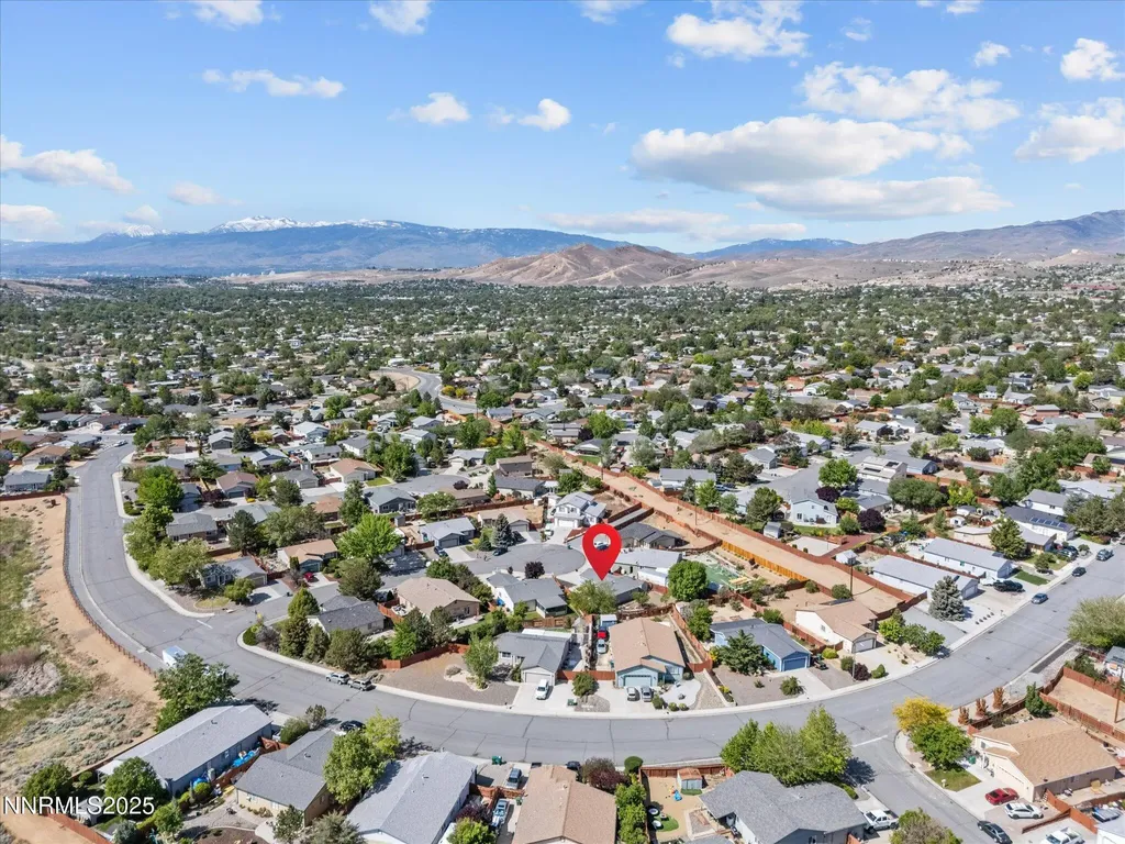 6485 Oneida Sun Valley NV 89433