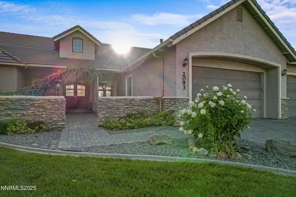 2093 Tamarisk Reno NV 89502