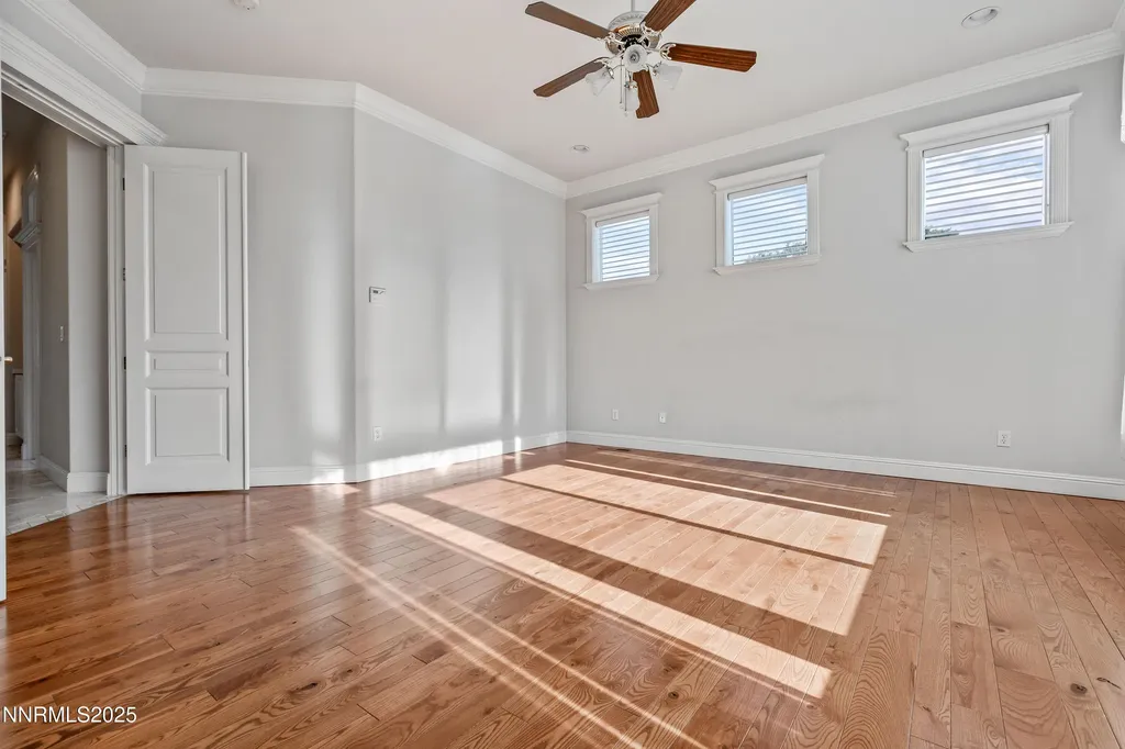 2093 Tamarisk Reno NV 89502