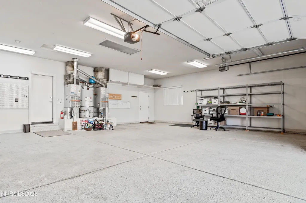 2093 Tamarisk Reno NV 89502