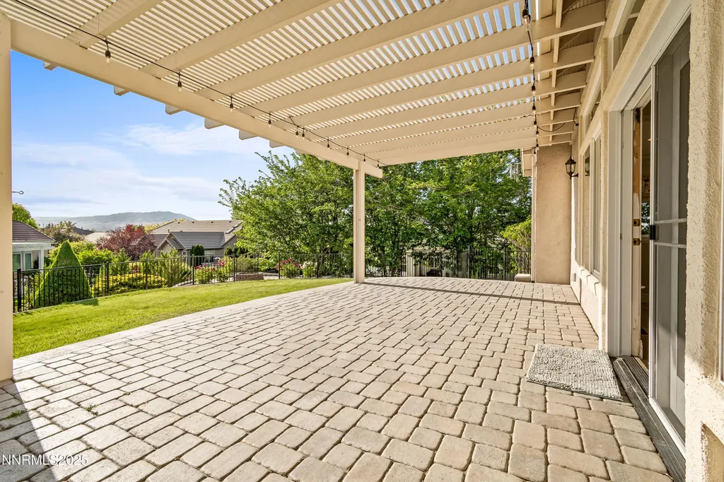 2093 Tamarisk Reno NV 89502