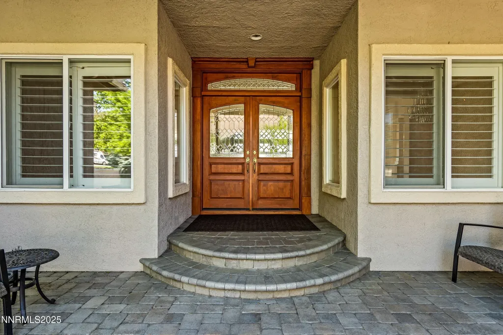 2093 Tamarisk Reno NV 89502