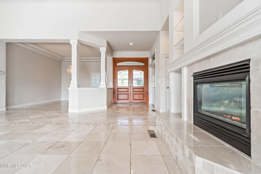 2093 Tamarisk Reno NV 89502
