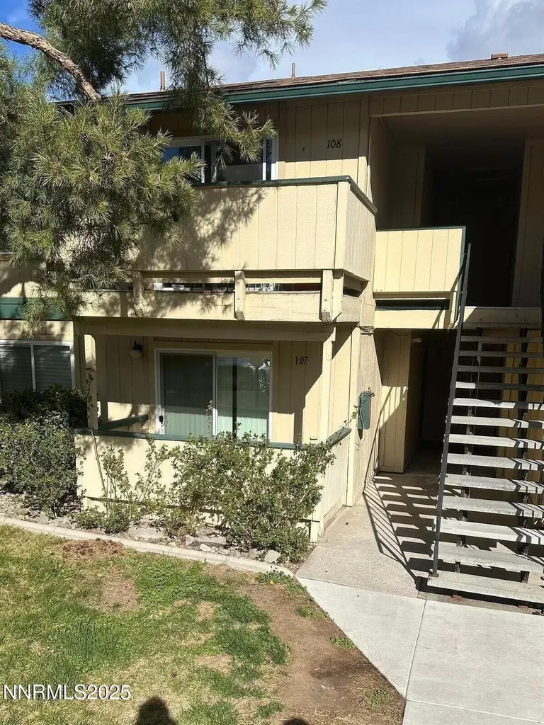 3926 Clear Acre Reno NV 89512