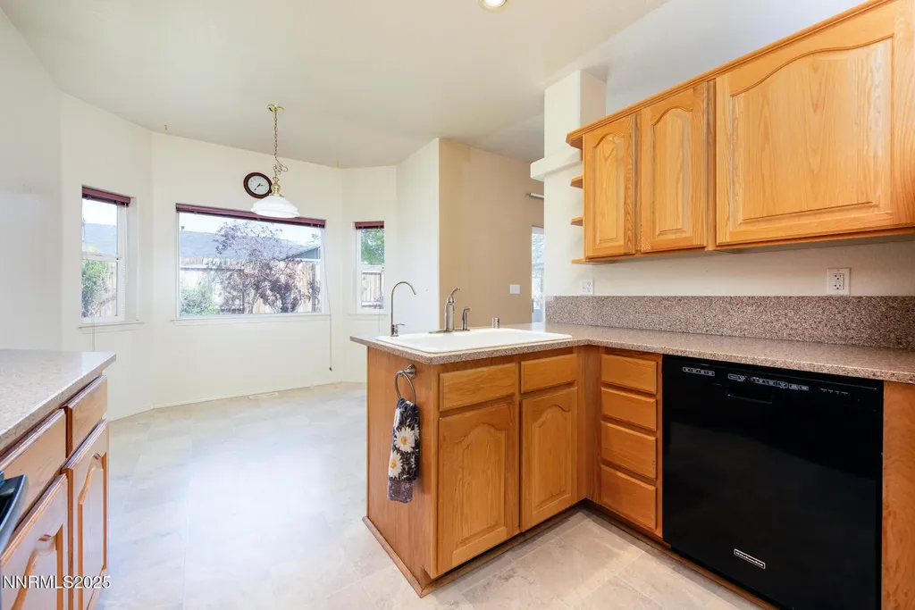 765 Sunnyside Gardnerville NV 89460