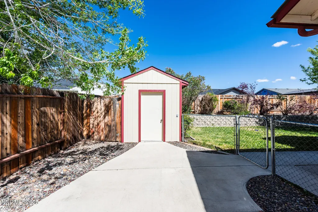 765 Sunnyside Gardnerville NV 89460