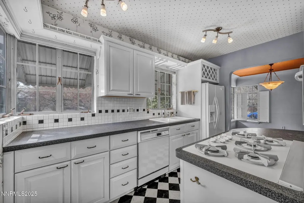 590 St Lawrence Reno NV 89509